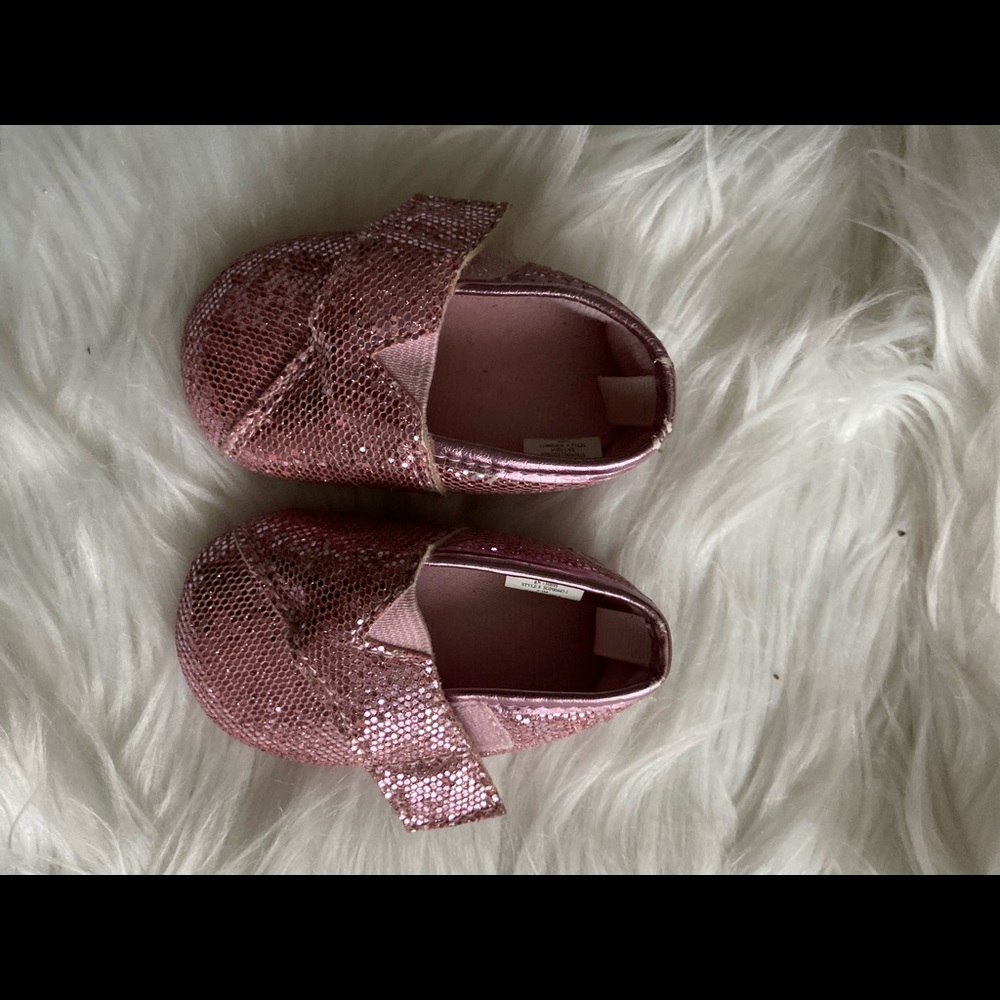 Pink glitter baby girl shoes